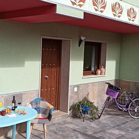 Apartamentos Turisticos Las 3 Golondrinas Peñafiel Buitenkant foto