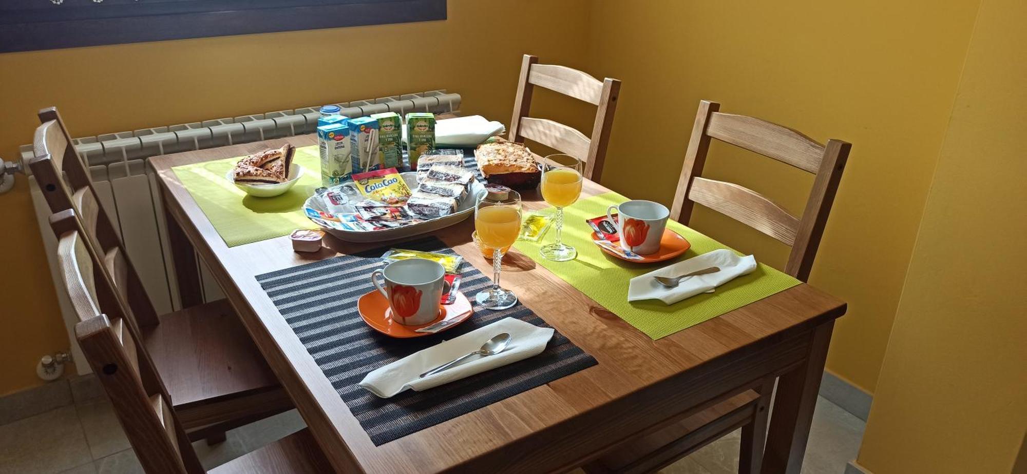 Apartamentos Turisticos Las 3 Golondrinas Peñafiel Kamer foto